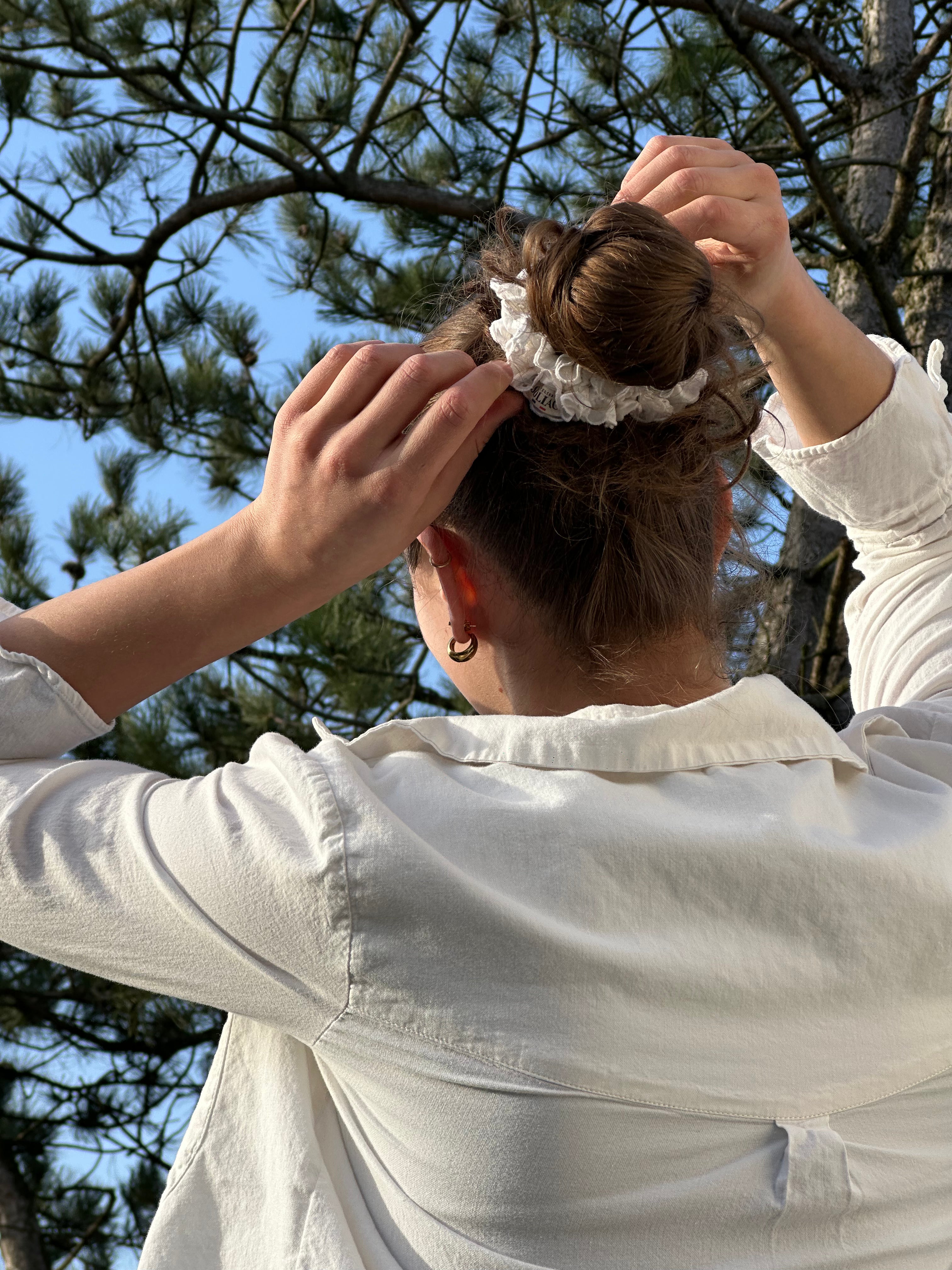 Chouchou double volant – BRODERIE 